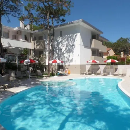 Apartment Two-room Flat In A With Pool And Hot Tub Bibione