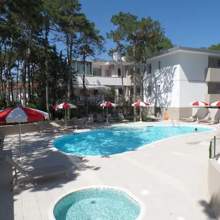 Two-room Flat In A With Pool And Hot Tub