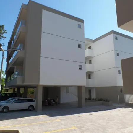 Two-room Flat In A With Pool And Hot Tub Bibione