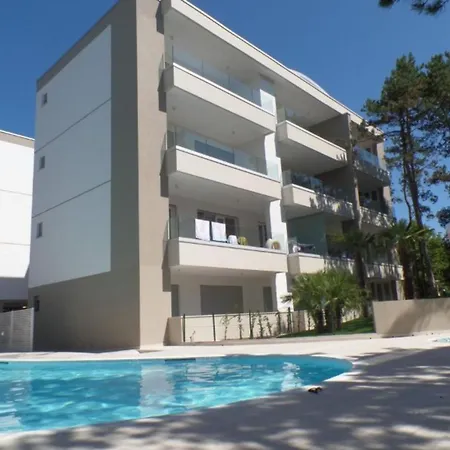 Apartment Two-room Flat In A With Pool And Hot Tub *