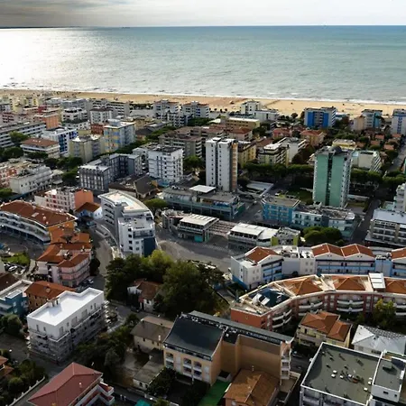 Two-room Flat In A With Pool And Hot Tub Bibione